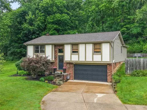 1920 Mayview Rd, Bridgeville, PA 15017
