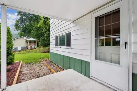 419 Lime Hollow Rd, Verona, PA 15147
