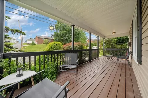 56 1st St, Irwin, PA 15642 photo 2