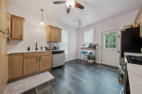 56 1st St, Irwin, PA 15642 photo 9