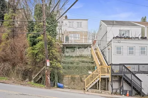 12 Brosville St, Pittsburgh, PA 15203