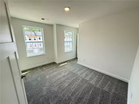 Bedroom - 179 Lockheed Dr, Coraopolis, PA 15108 photo 4 of 4