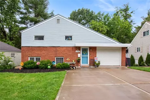 2797 Hastings Dr, New Kensington, PA 15068