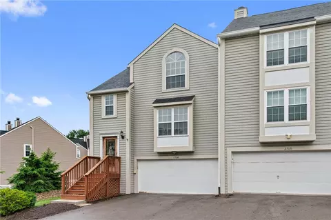 2708 Hunters Point Dr, Wexford, PA 15090