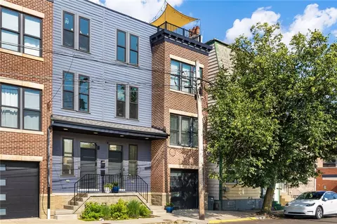 734 Middle St, Pittsburgh, PA 15212