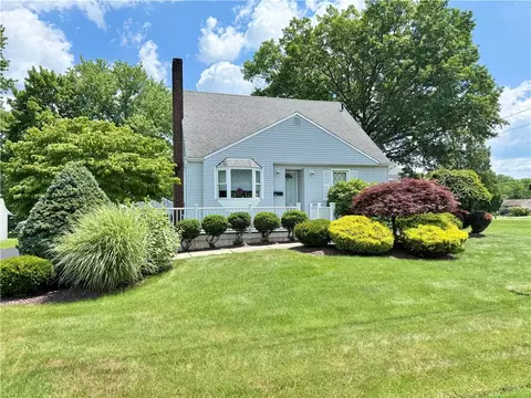 707 Grandview Ave, New Castle, PA 16101