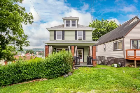 103 Lackawana Ave, Bentleyville, PA 15314