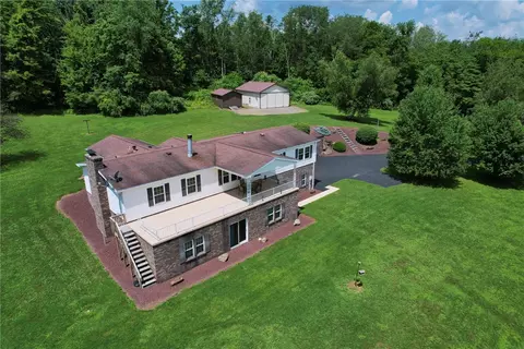 132 Creek Rd, Rural Valley, PA 16249