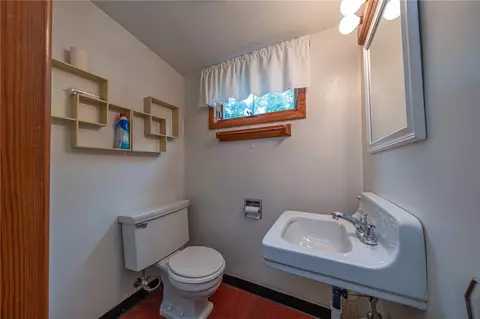Bath - 246 Maple Dr, Monroeville, PA 15146 photo 2 of 2
