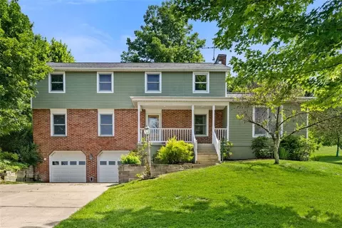32 Canter Dr, Sewickley, PA 15143