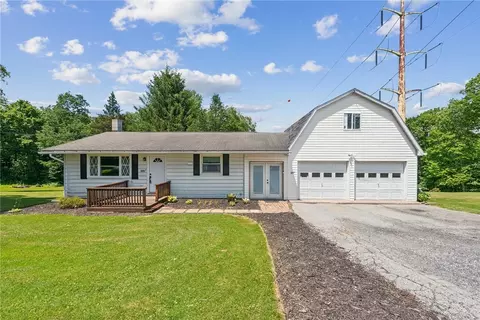 300 Coon Ridge Rd, Johnstown, PA 15905