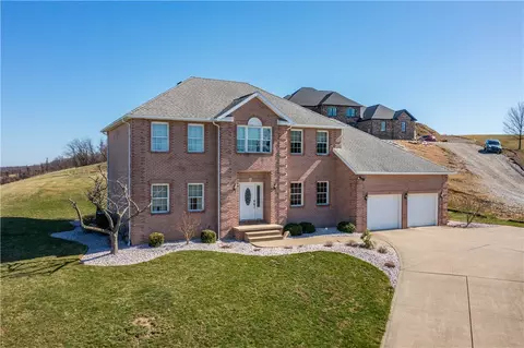 138 Crossridge Rd, Charleroi, PA 15022