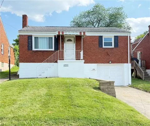 1721 Iowa Ave, West Mifflin, PA 15122