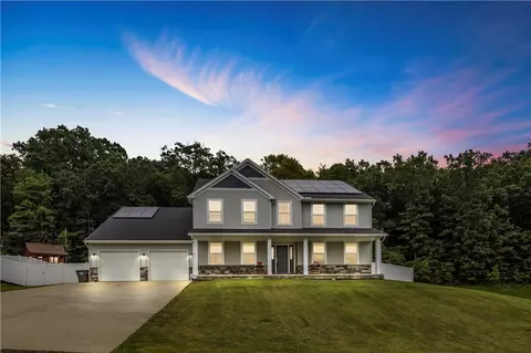 280 Crabapple Ln, Beaver Falls, PA 15010