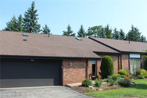 104 Victoria Dr, Canonsburg, PA 15317