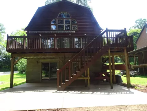 275 Claypoole Hill Rd Ext, Ford City, PA 16226
