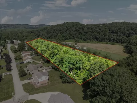 220-238 7th Ave, Latrobe, PA 15650