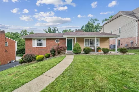 12 Lynmar Dr, Pittsburgh, PA 15209