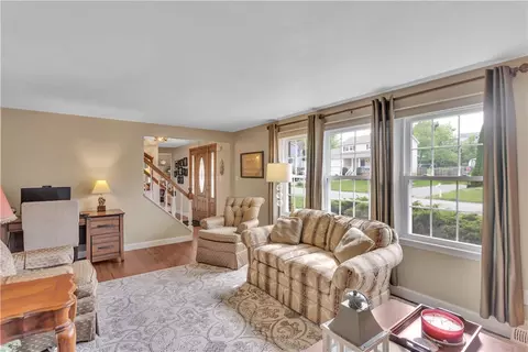 151 Carmella Dr, Irwin, PA 15642 photo 9