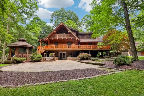 1255 Stitts Run Rd, Vandergrift, PA 15690