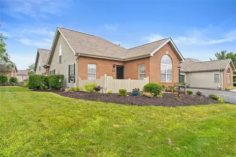 5113 Polo Fields Dr, Gibsonia, PA 15044