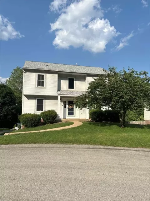 853 Emerald Dr, New Kensington, PA 15068