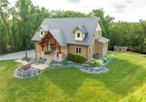 2780 Ipnar Rd, Irwin, PA 15642