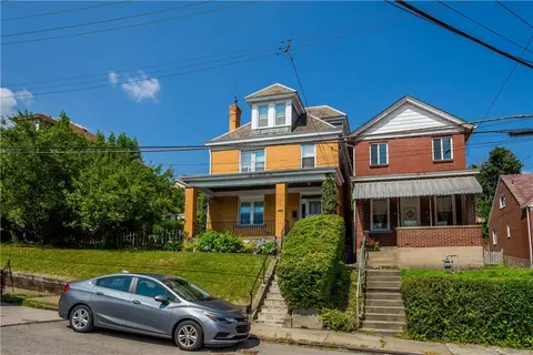 2102 Vodeli St, Pittsburgh, PA 15216 photo 4