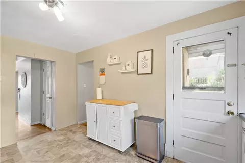 2102 Vodeli St, Pittsburgh, PA 15216 photo 14