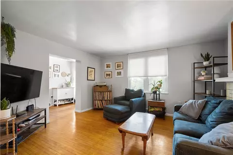 2102 Vodeli St, Pittsburgh, PA 15216 photo 6