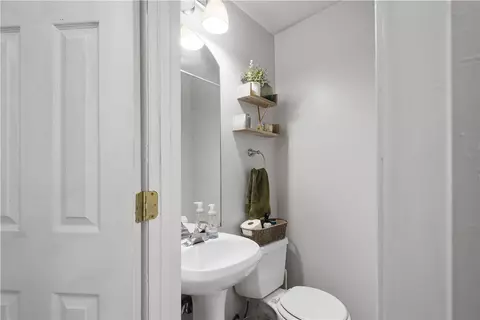 2102 Vodeli St, Pittsburgh, PA 15216 photo 15