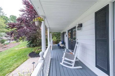 314 Westburn Ct, Seven Fields, PA 16046 photo 4