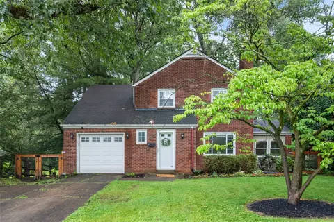 348 Canterbury Dr, Pittsburgh, PA 15238