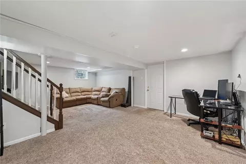 4746 Bert Dr, Monroeville, PA 15146 photo 22