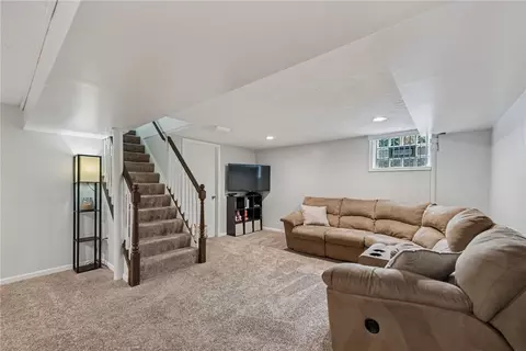 4746 Bert Dr, Monroeville, PA 15146 photo 21