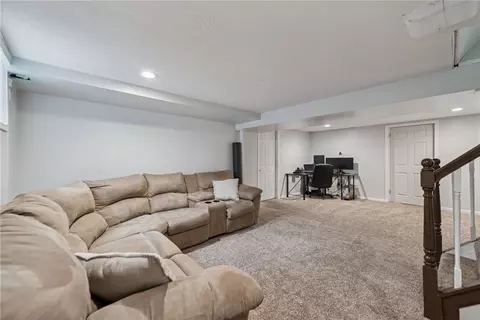 4746 Bert Dr, Monroeville, PA 15146 photo 23