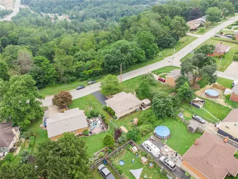 4746 Bert Dr, Monroeville, PA 15146 photo 27