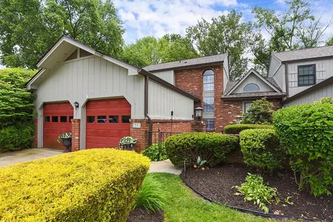 1115 Valleyview Dr, Lawrence, PA 15055