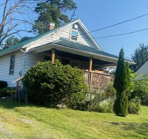 1920 Cliff St, Coraopolis, PA 15108
