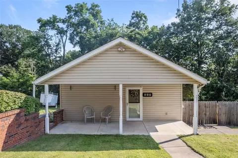 108 Republic Ave, Indianola, PA 15051