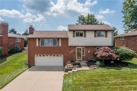 1409 Raven Dr, Pittsburgh, PA 15243