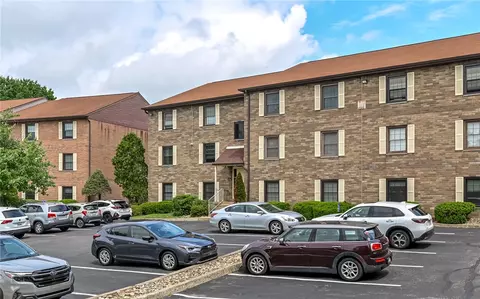 1568 Fairmont St, Pittsburgh, PA 15221