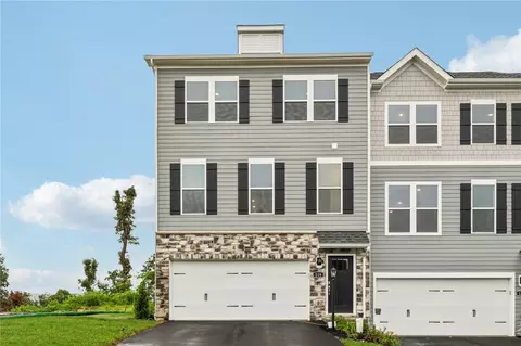 118 River Ridge Dr, Moon Twp, PA 15108
