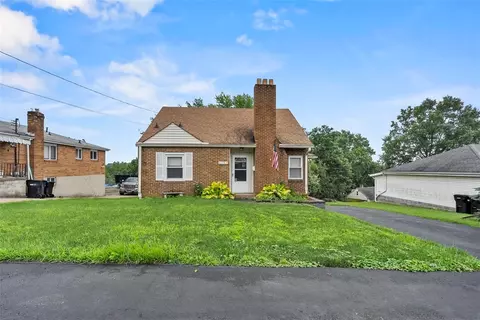 110 5th Ave, West View, PA 15229