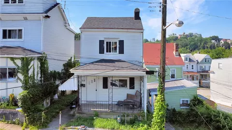 2118 Elsie St, Pittsburgh, PA 15210