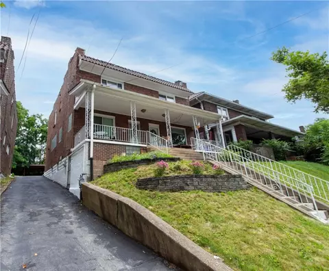 5553 Pocusset St, Pittsburgh, PA 15217