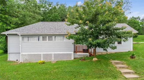 1021 Beechnut St, Tarentum, PA 15084