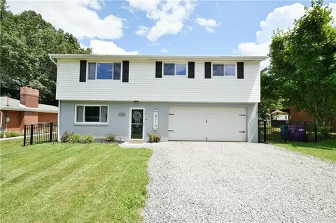 3326 Franklin Dr, Pittsburgh, PA 15235