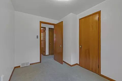 Bedroom - 105 Eakin Dr, Beaver, PA 15009 photo 2 of 6