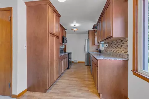Kitchen - 105 Eakin Dr, Beaver, PA 15009 photo 4 of 5